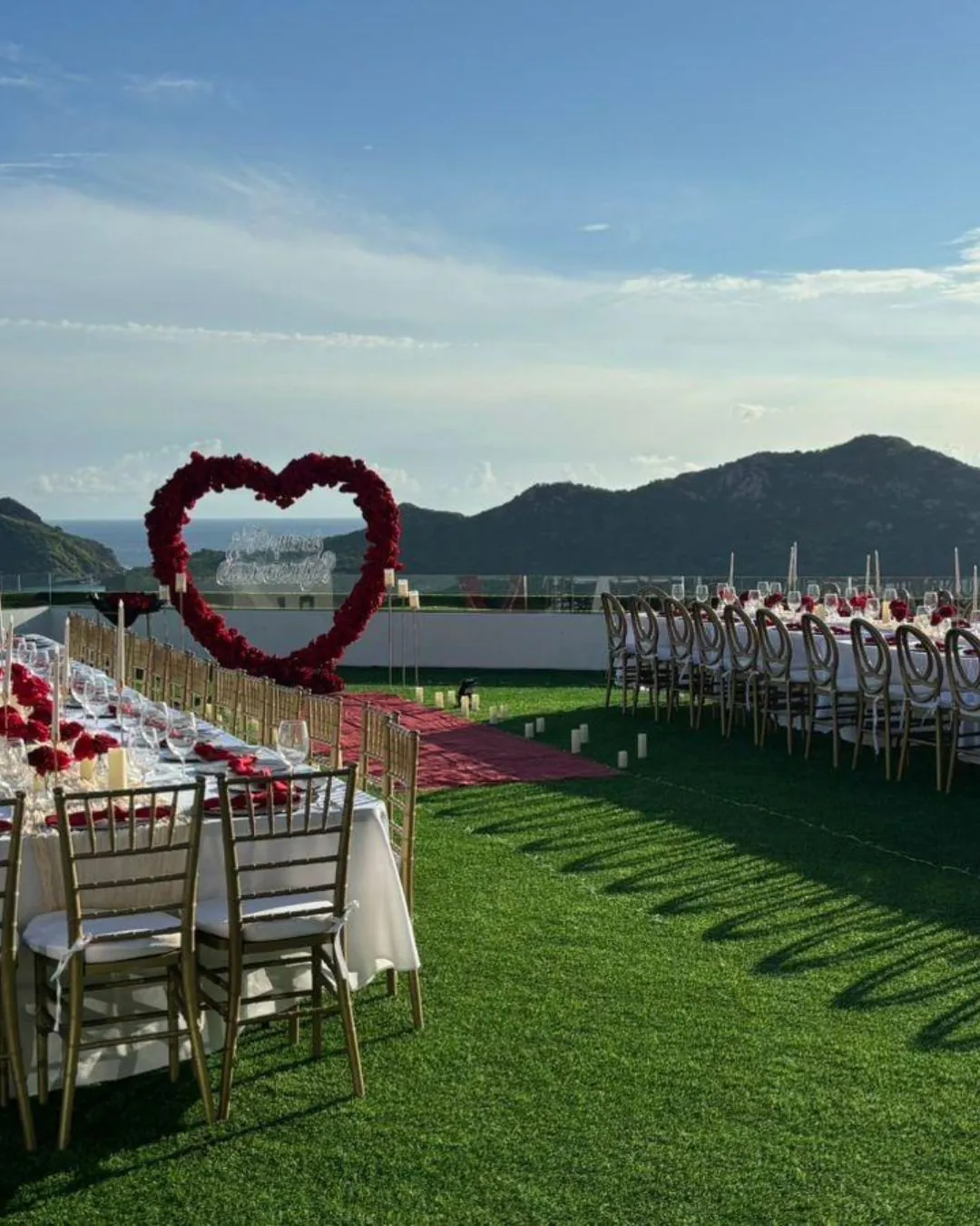 Arco de rosas para boda en el rooftop